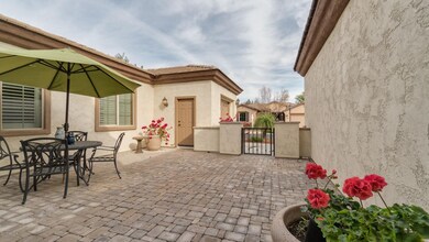 2047 E Mead Pl-5