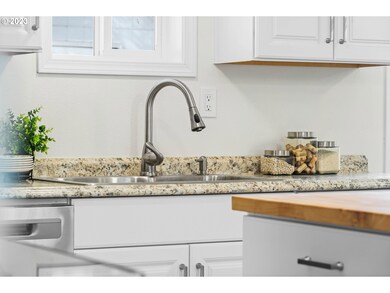 5070 Briarwood Cir N unit 15, Keizer, OR 97303 - photo 3