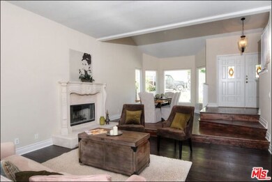 5274 Campo Rd, Woodland Hills, CA 91364 - photo 4