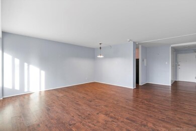 University Towers unit 3B, New Haven, CT 06511 - photo 5