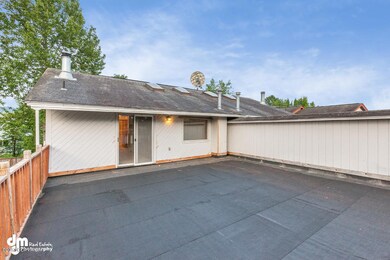 Exterior - Deck 20170612-DW-6532-SMALL