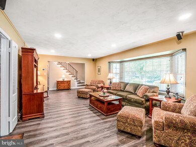 12508 Shetland Ln, Bowie, MD 20715 - photo 4