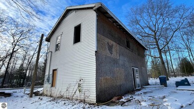 3889 Birchwood St, Beaverton, MI 48612 - photo 3