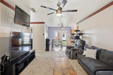 1813 Arkansas St, Gainesville, TX 76240 - photo 5