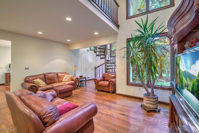 005_LIVING ROOM
