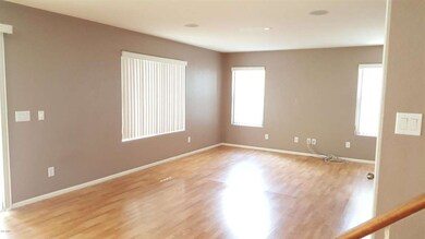 20160513_family room 2