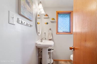 Hall Bath 2