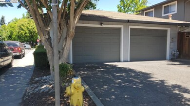 driveway is usable but for loading only and not permanent parking. plenty of street parking on both sides