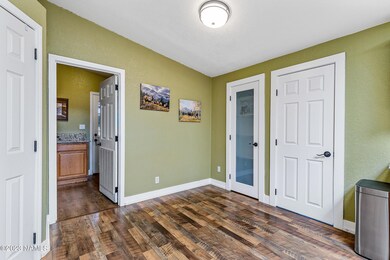 2318 E Hoctor Rd Williams-41