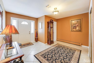 5 Mohawk Ave, Middlesex, NJ 08846 - photo 2