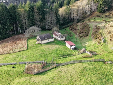 96312 Shutters Creek Rd, North Bend, OR 97459 - photo 3