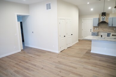 4908 E 18th St, Indianapolis, IN 46218 - photo 7