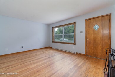 1277 Bradford St, Schenectady, NY 12306 - photo 4