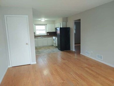 1823 Jethro Ave unit A, Zion, IL 60099 - photo 3