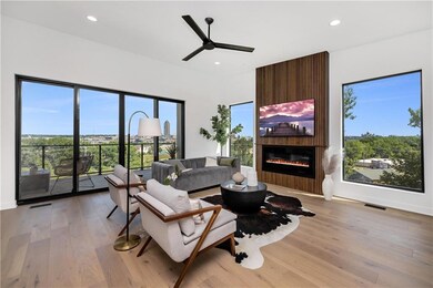 550 Indianola Rd unit 5, Des Moines, IA 50315 - photo 2