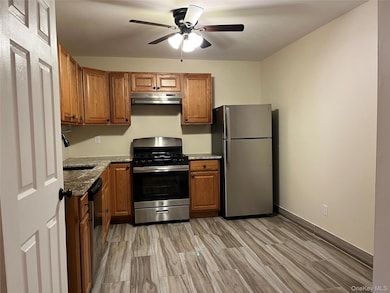 410 Jericho Turnpike unit 2B, New Hyde Park, NY 11040 - photo 6