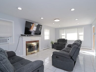 32 Woodland St, Holyoke, MA 01040 - photo 5