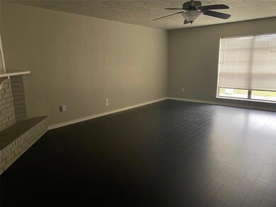 6304 Sandhurst Ln E, North Richland Hills, TX 76182 - photo 3