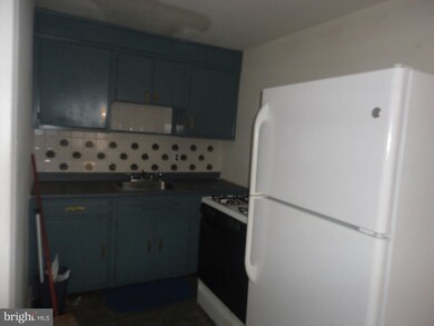 911 Fairfax Rd, Drexel Hill, PA 19026 - photo 5