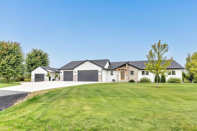 W6084 Autumn Mist Trail, Appleton, WI 54913 - photo 3