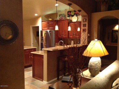 Kitchen Breakfast Bar1