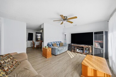 709 Meadow Dr, Newark, OH 43055 - photo 5