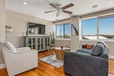 58 Merrimac St unit 2-2, Newburyport, MA 01950 - photo 4