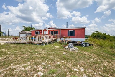 109 Bluff Heights Dr, Weatherford, TX 76085 - photo 2