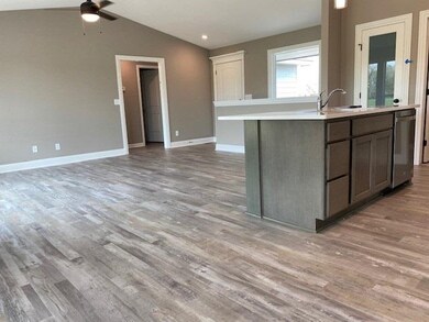 10506 W Wilkinson St, Maize, KS 67101 - photo 4