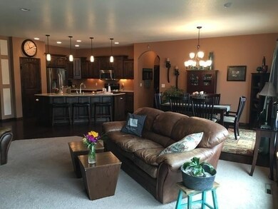 1443 Eagle Crest Loop, Bismarck, ND 58503 - photo 4