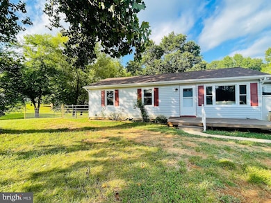 16453 Matthews Mill Rd, Orange, VA 22960 - photo 2