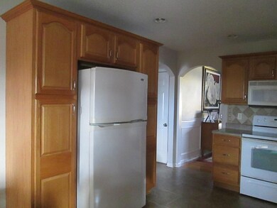 Pantry & Refrigerator