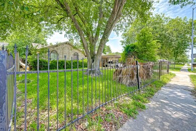 1519 W Gulf Bank Rd, Houston, TX 77088 - photo 4