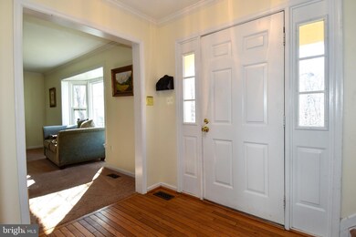 13474 Stream Valley Dr, Chantilly, VA 20151 - photo 2