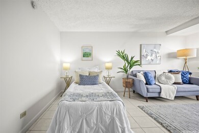Five Regents unit 2309, Honolulu, HI 96818 - photo 6