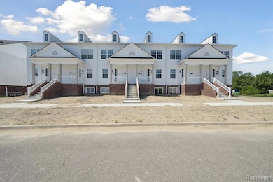 53761 Champlain St, Macomb, MI 48042 - photo 3