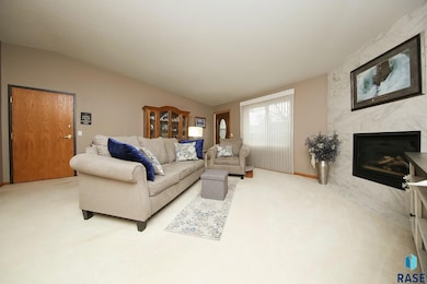 3300 3500 W unit 201, Sioux Falls, SD 57108 - photo 5