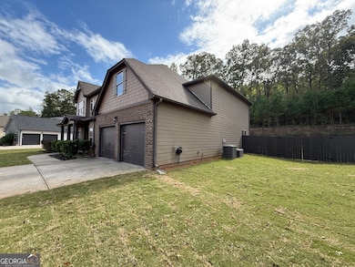 310 Savannah Dr, Senoia, GA 30276 - photo 2