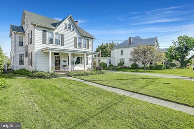 376 E King St, Littlestown, PA 17340 - photo 2