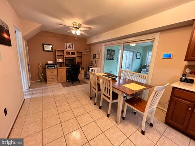 12305 Chalford Ln, Bowie, MD 20715 - photo 7