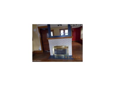 fireplae in living room
