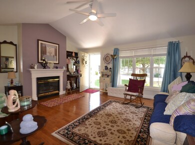 34 Dixon Dr, Litchfield, NH 03052 - photo 7