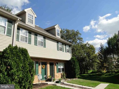 139 Orchard Ln unit 39, Hanover, PA 17331 - photo 2