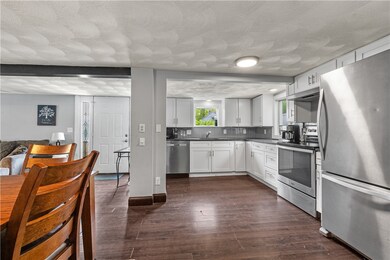 13 Oliver St, Chepachet, RI 02814 - photo 5