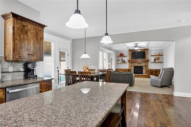 16685 S Lind Rd, Olathe, KS 66062 - photo 5