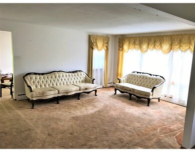 20 Donlee St, Holyoke, MA 01040 - photo 5