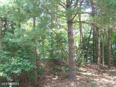 4708 Pinecrest Ct, Dumfries, VA 22025 - photo 2