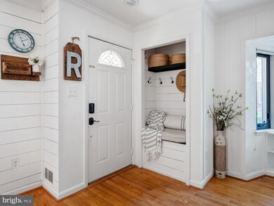 6639 Moly Dr, Falls Church, VA 22046 - photo 4