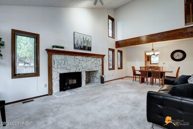 Living room vaulted ceilings