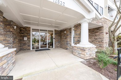 12832 Clarksburg Square Rd unit 303, Clarksburg, MD 20871 - photo 6